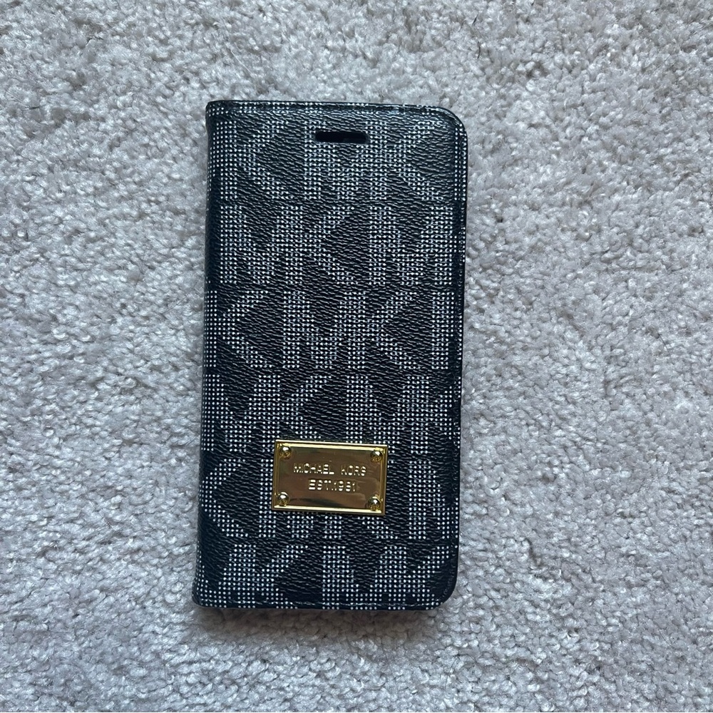 Michael Kors Wallet-Style iPhone 7 plus Phone Case